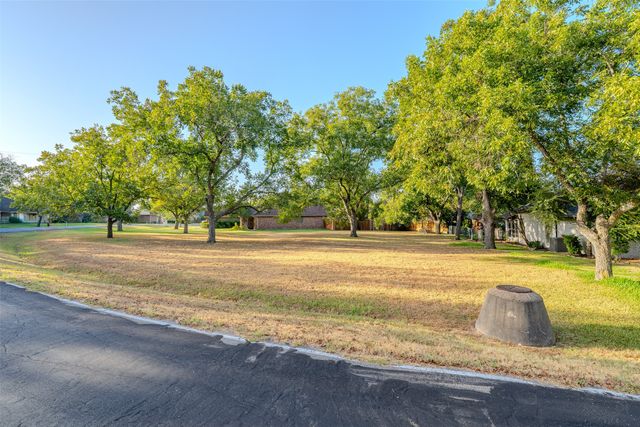 6209 Joseph Drive, Granbury, TX 76049