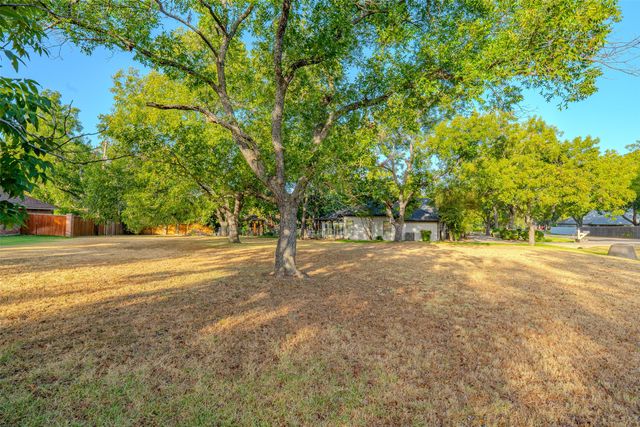 6209 Joseph Drive, Granbury, TX 76049