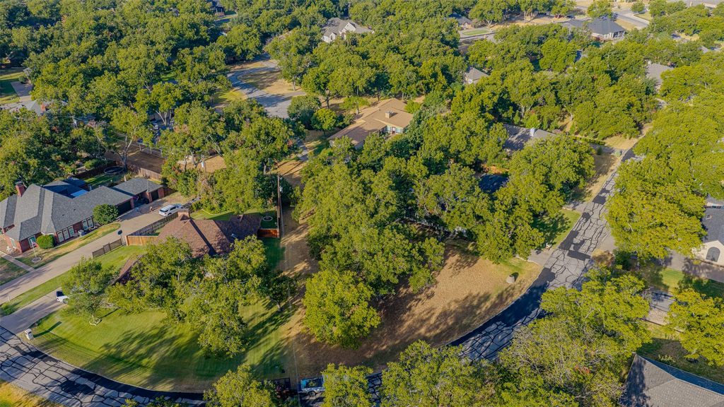 6209 Joseph Drive, Granbury, TX 76049