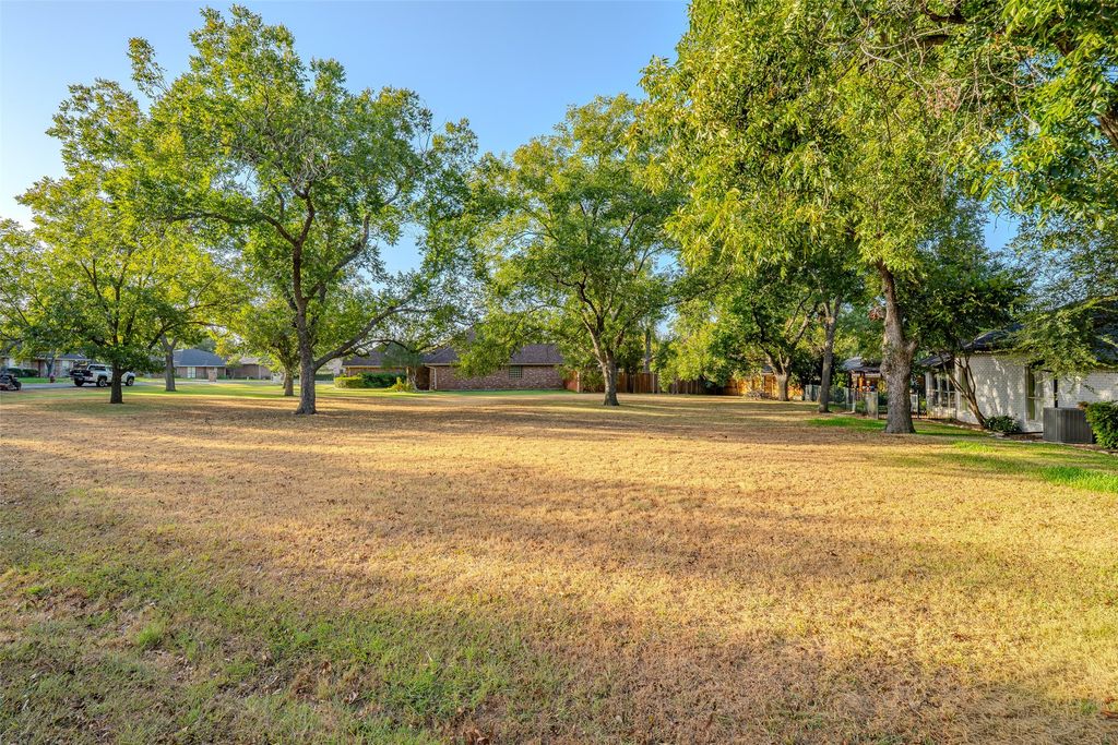 6209 Joseph Drive, Granbury, TX 76049 — photo 4