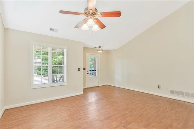 328 White Oak Way, Canton, GA 30114