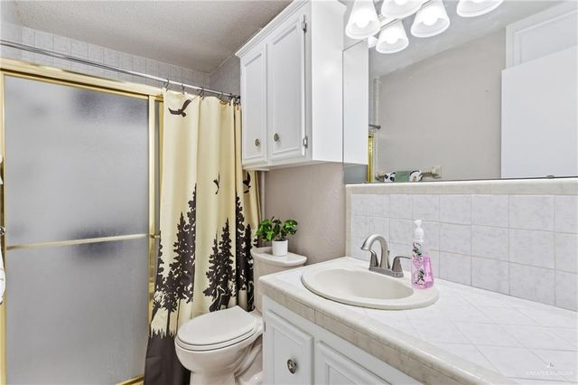 1918 Kennedy Street, Mission, TX 78572