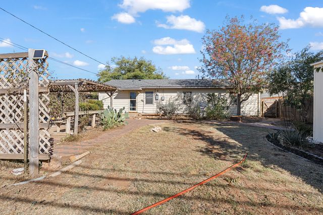 705 6th Street, Wolfforth, TX 79382