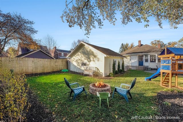 612 Deming Street, Grand Rapids, MI 49507