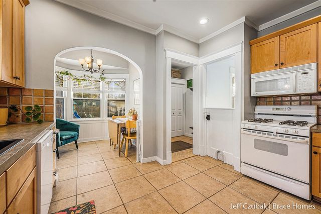 612 Deming Street, Grand Rapids, MI 49507