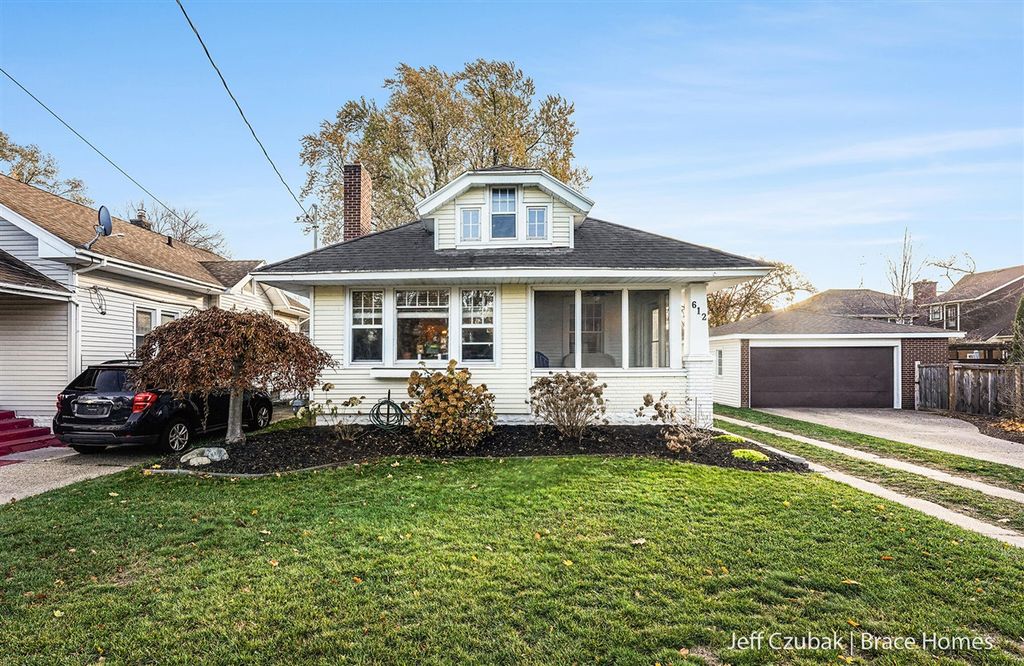 612 Deming Street, Grand Rapids, MI 49507