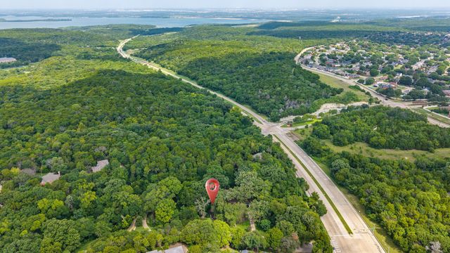 929 Sleepy Hollow Drive, Cedar Hill, TX 75104