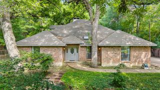 929 Sleepy Hollow Drive, Cedar Hill, TX 75104