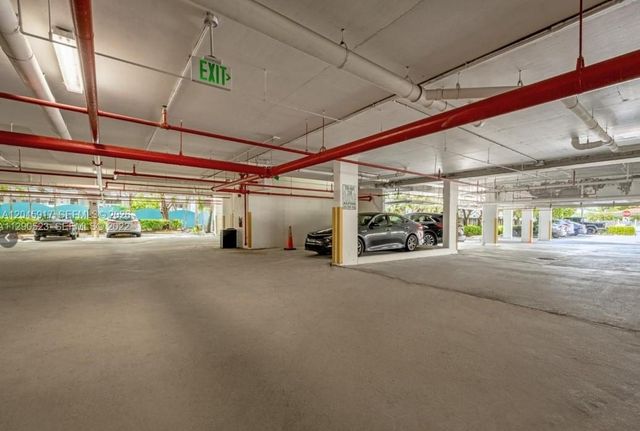 9172 Collins Avenue 218, Surfside, FL 33154