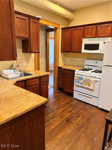 11433 Ashbury Avenue 12, Cleveland, OH 44106