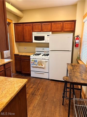 11433 Ashbury Avenue 12, Cleveland, OH 44106