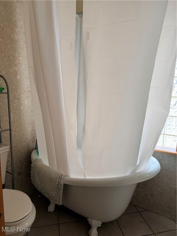 11433 Ashbury Avenue 12, Cleveland, OH 44106