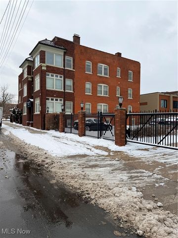 11433 Ashbury Avenue 12, Cleveland, OH 44106