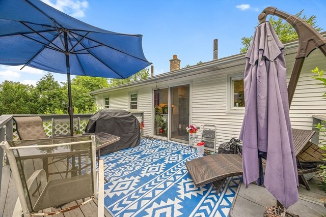 51 Westbrook Rd, South Hadley, MA 01075