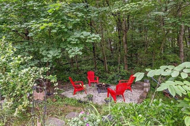 51 Westbrook Rd, South Hadley, MA 01075