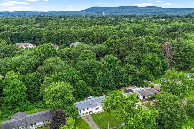 51 Westbrook Rd, South Hadley, MA 01075