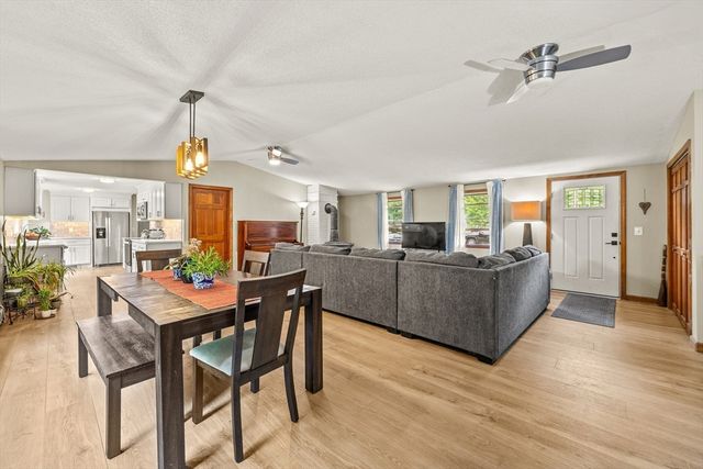 51 Westbrook Rd, South Hadley, MA 01075
