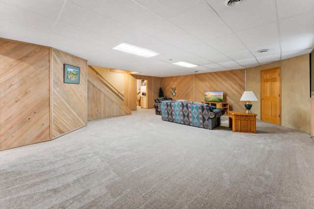 645 8th Avenue NE, Pine City, MN 55063