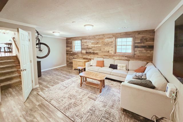 3765 Frostwood Drive, Dayton, OH 45430
