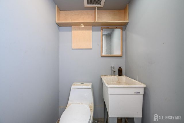 172 Lyon Street, Paterson, NJ 07524