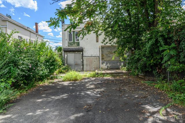 172 Lyon Street, Paterson, NJ 07524