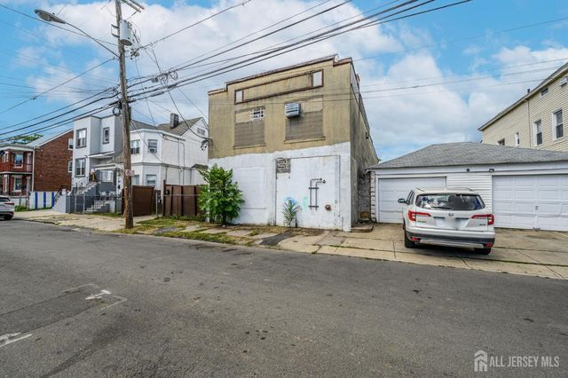 172 Lyon Street, Paterson, NJ 07524
