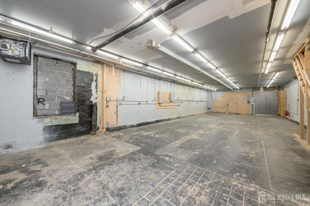 172 Lyon Street, Paterson, NJ 07524