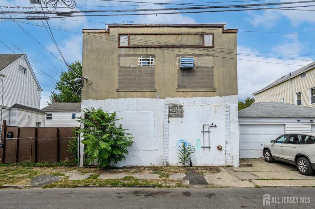 172 Lyon Street, Paterson, NJ 07524