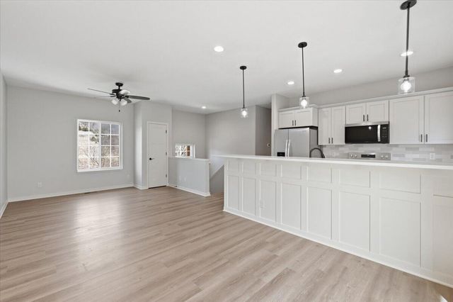 2403 N BROADWAY Street, Council Bluffs, IA 51503