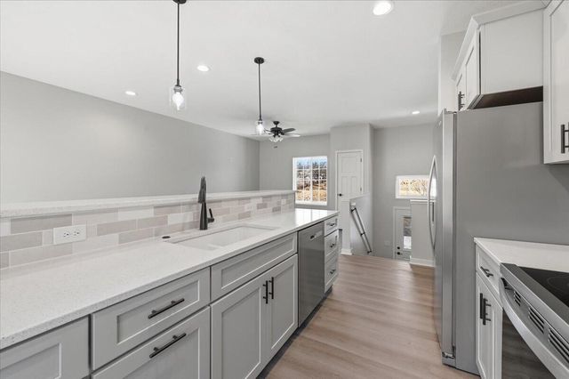 2403 N BROADWAY Street, Council Bluffs, IA 51503