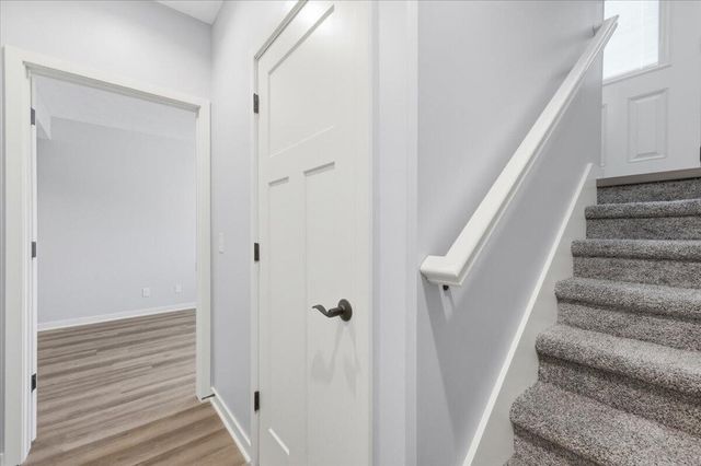 2403 N BROADWAY Street, Council Bluffs, IA 51503