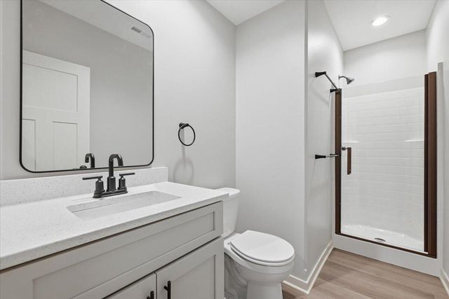 2403 N BROADWAY Street, Council Bluffs, IA 51503