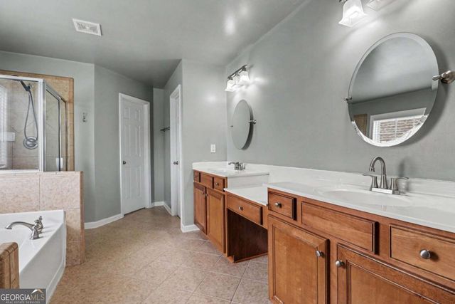 810 Sapphire Lane, Sugar Hill, GA 30518