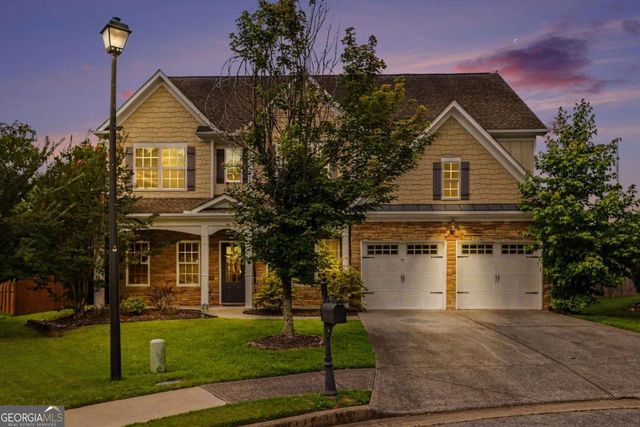810 Sapphire Lane, Sugar Hill, GA 30518