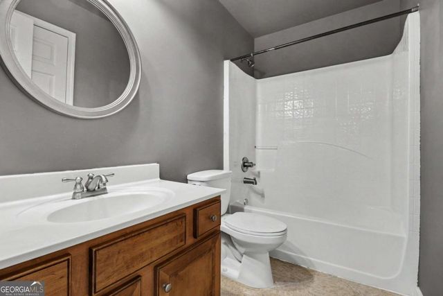 810 Sapphire Lane, Sugar Hill, GA 30518