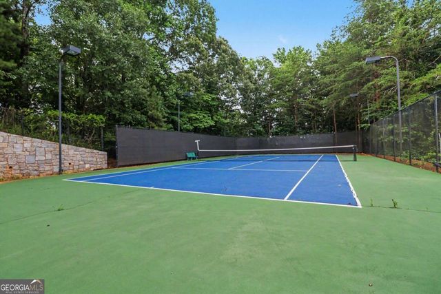 810 Sapphire Lane, Sugar Hill, GA 30518