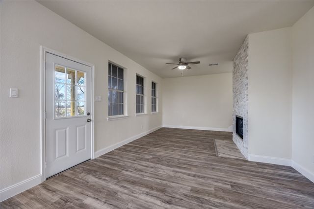 471 Meadowview Circle, Van Alstyne, TX 75495