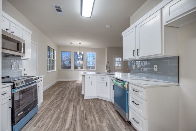 471 Meadowview Circle, Van Alstyne, TX 75495