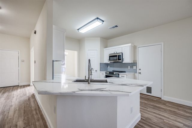 471 Meadowview Circle, Van Alstyne, TX 75495