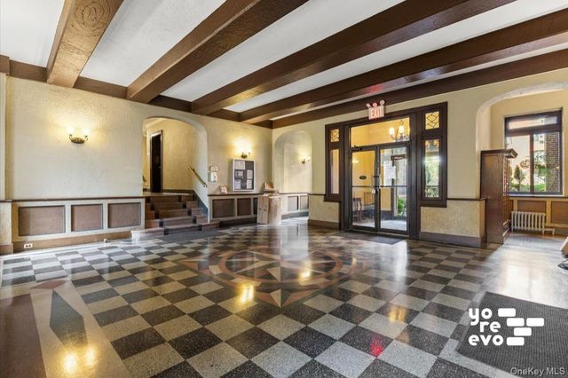 83-84 116th Street 4A, Richmond Hill, NY 11418