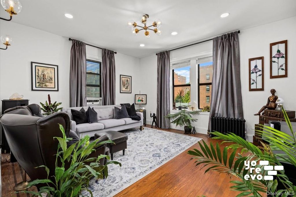 83-84 116th Street 4A, Richmond Hill, NY 11418 — exterior