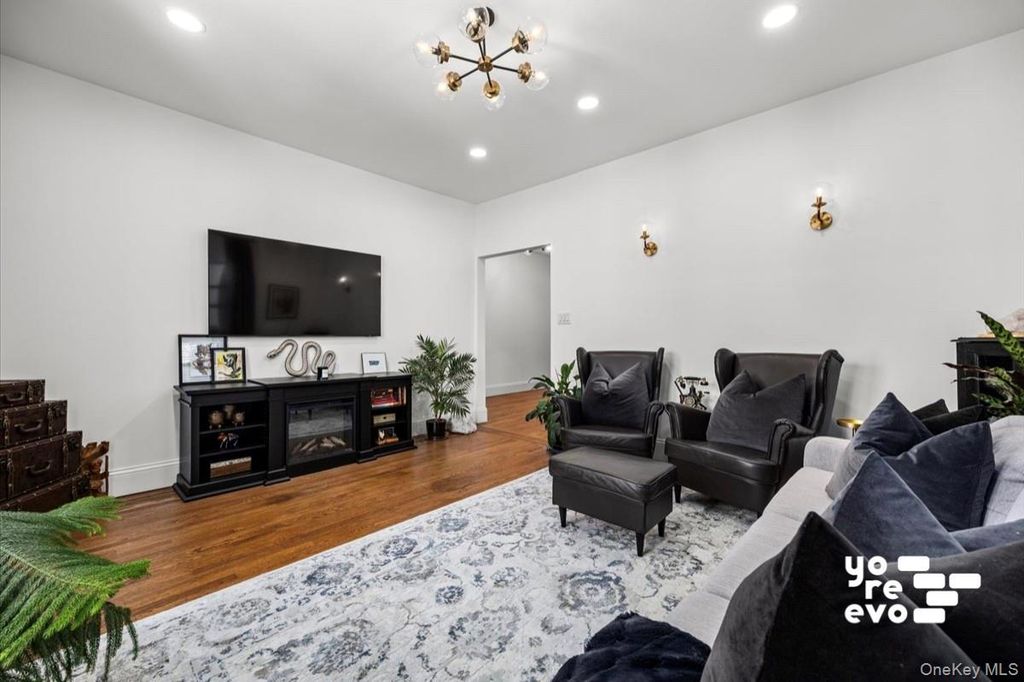 83-84 116th Street 4A, Richmond Hill, NY 11418 — photo 3