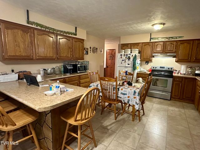 1456 Osbornes Gap Road, Clintwood, VA 24228