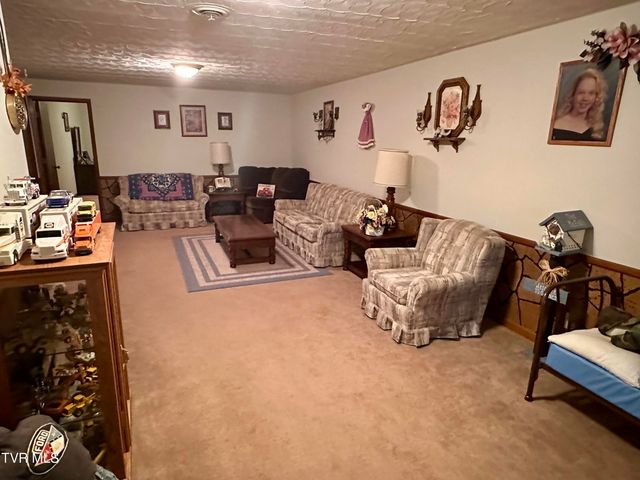 1456 Osbornes Gap Road, Clintwood, VA 24228