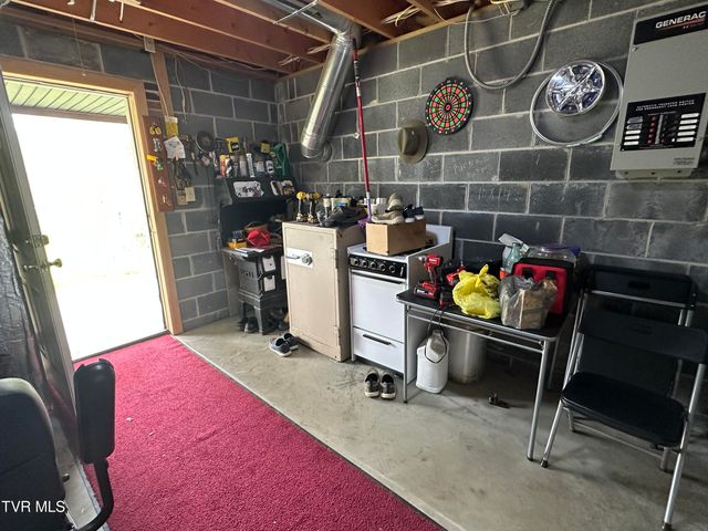 1456 Osbornes Gap Road, Clintwood, VA 24228