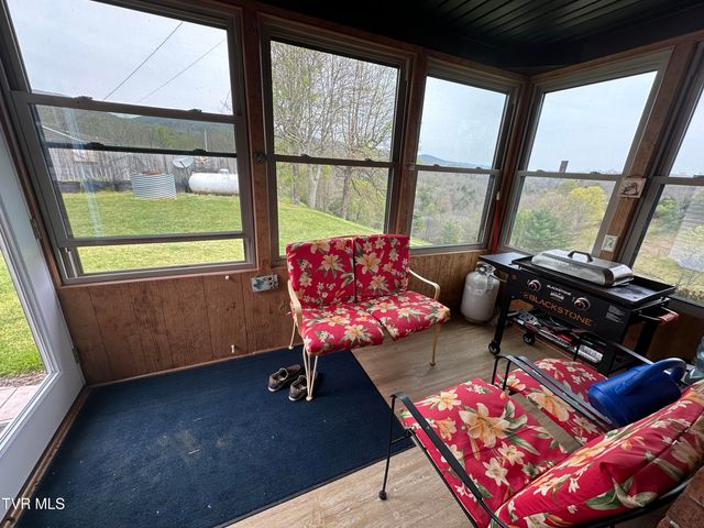 1456 Osbornes Gap Road, Clintwood, VA 24228