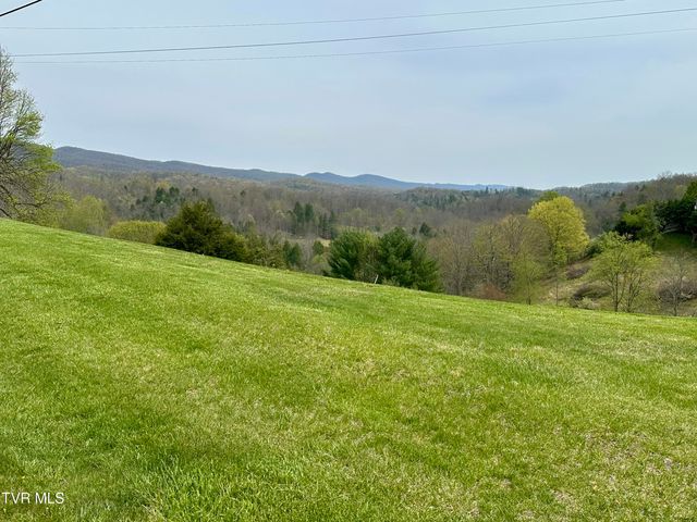 1456 Osbornes Gap Road, Clintwood, VA 24228