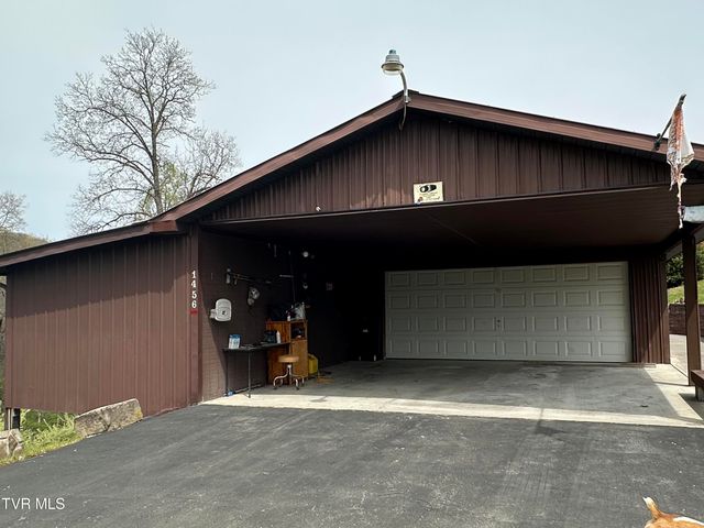 1456 Osbornes Gap Road, Clintwood, VA 24228