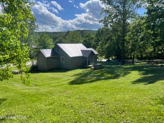 2045 Winona Road Rd, Huntsville, TN 37756
