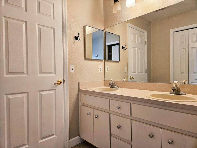 5260 ENGLISH DRIVE, Lakeland, FL 33812